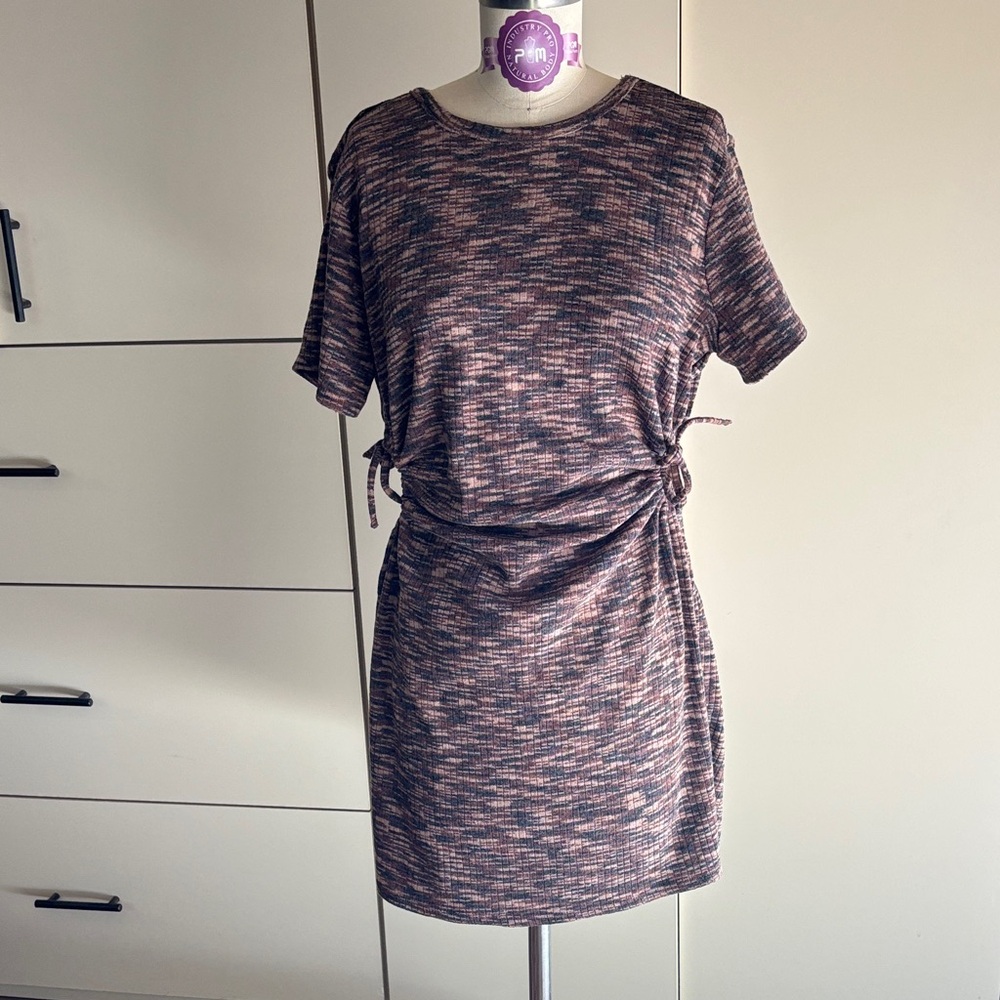 Chic Pink Patterned Mini Dress